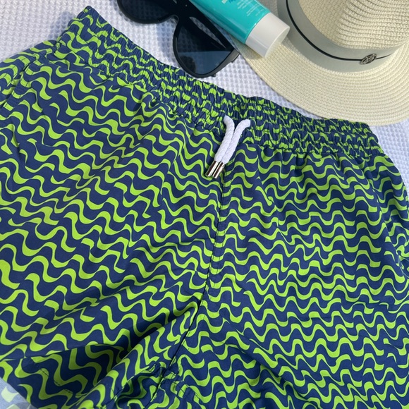 * 
IMPECCABLE CONDITION! * swim trunks! - Picture 13 of 13